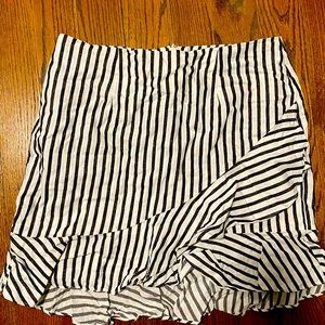 Perfect skirt, I love it!